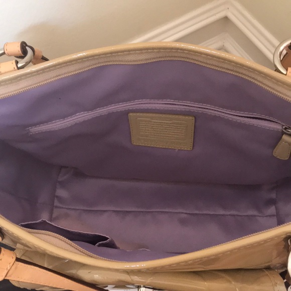 Purse - Picture 4 of 6